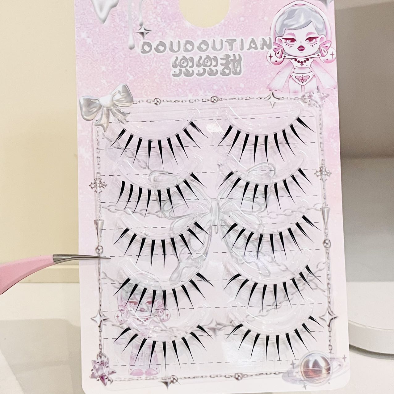 ドゥドゥーティアン ウェットルック スパイキー フルストリッ - Eyelash Extension Natural のレビューと価格