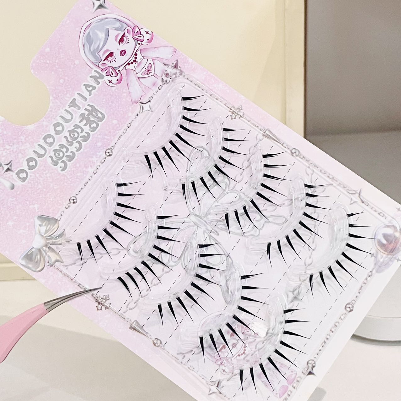 ドゥドゥーティアン ウェットルック スパイキー フルストリッ - Eyelash Extension Natural のレビューと価格